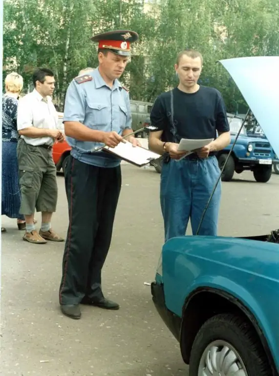 Come scoprire se un'auto viene cancellata dal registro