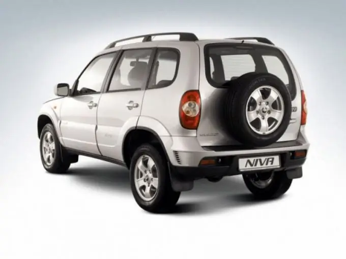 Kā izvēlēties Chevrolet Niva